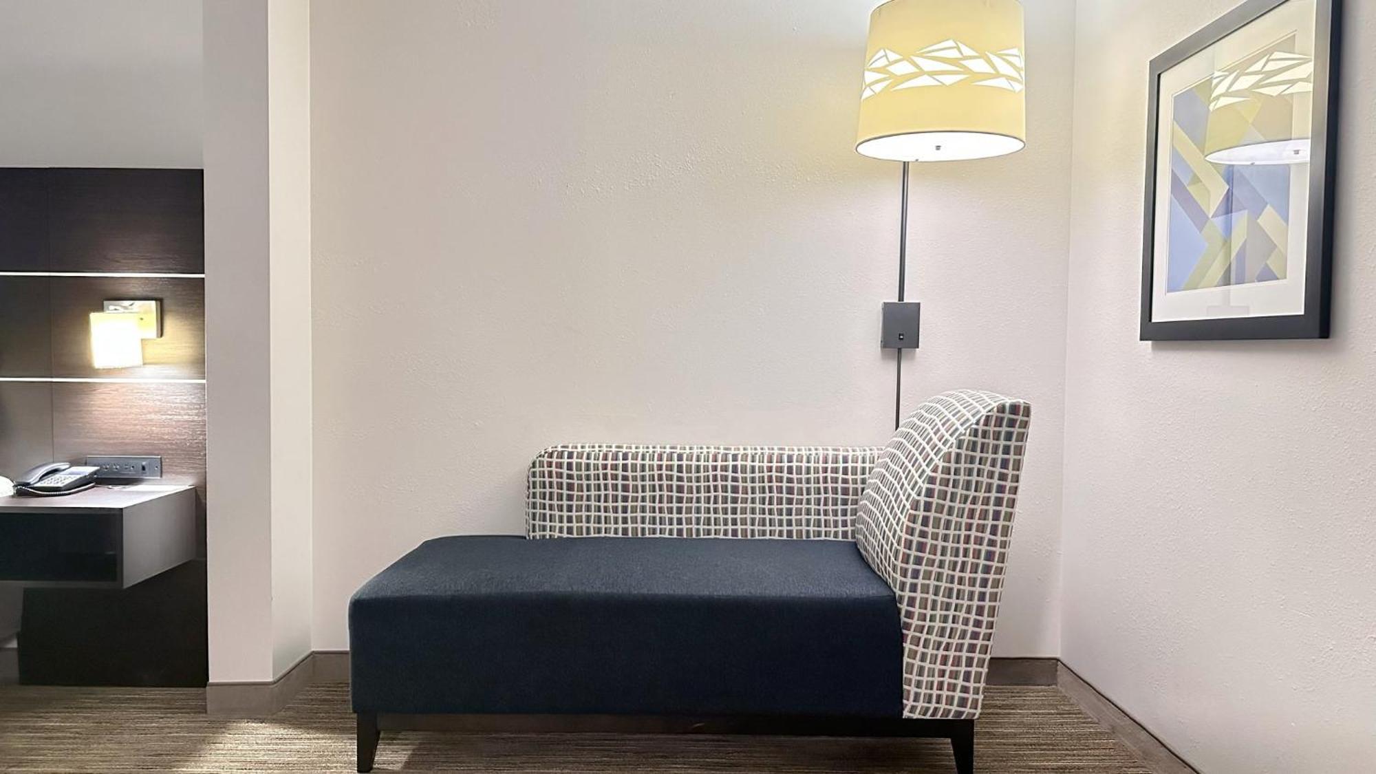 Holiday Inn Express & Suites - Prospect Heights By Ihg Exteriör bild